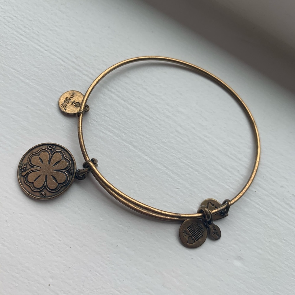 Alex and Ani Clover Bracelet!